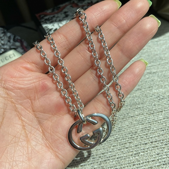 Gucci Interlocking Logo Necklace - Picture 1 of 4